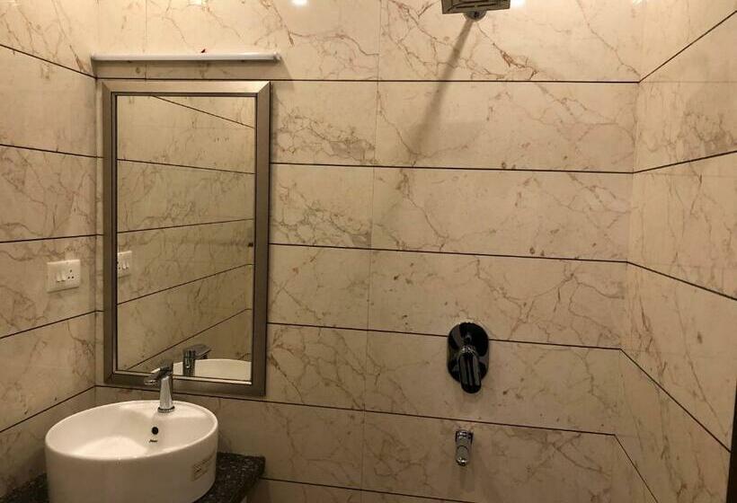 فندق Motimahal Inn