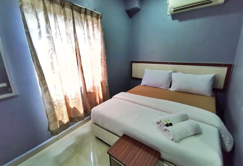 فندق Oyo 90458 Jengka Inn