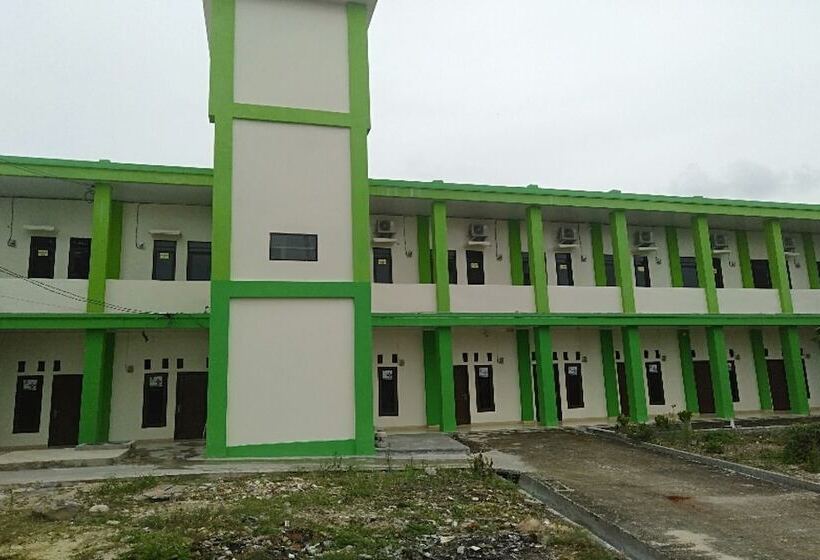 ホテル Oyo 90930 Wisma Hana Hani