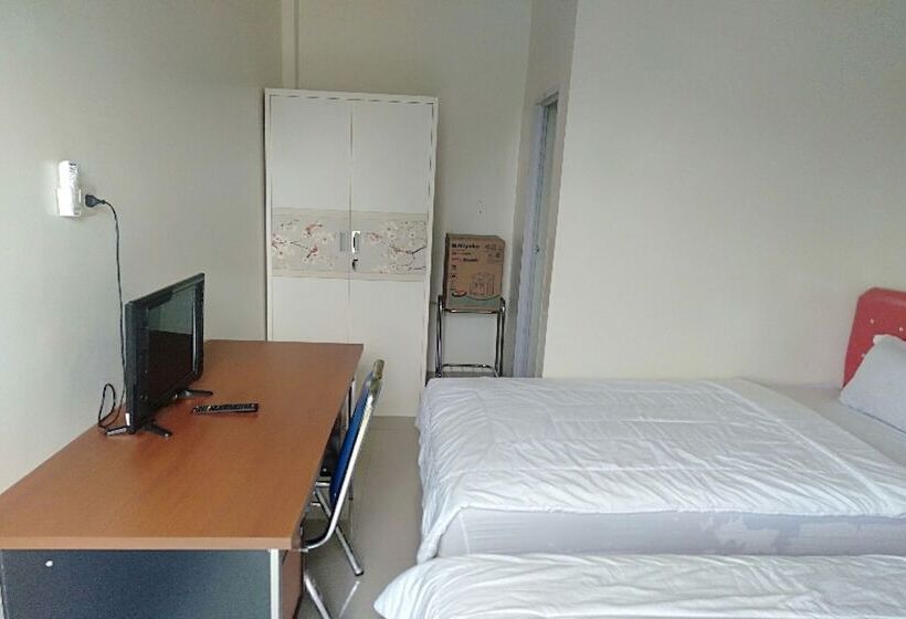 ホテル Oyo 90930 Wisma Hana Hani