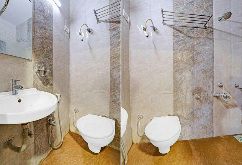 Flagship Hotel Vraj, Khambhaliya