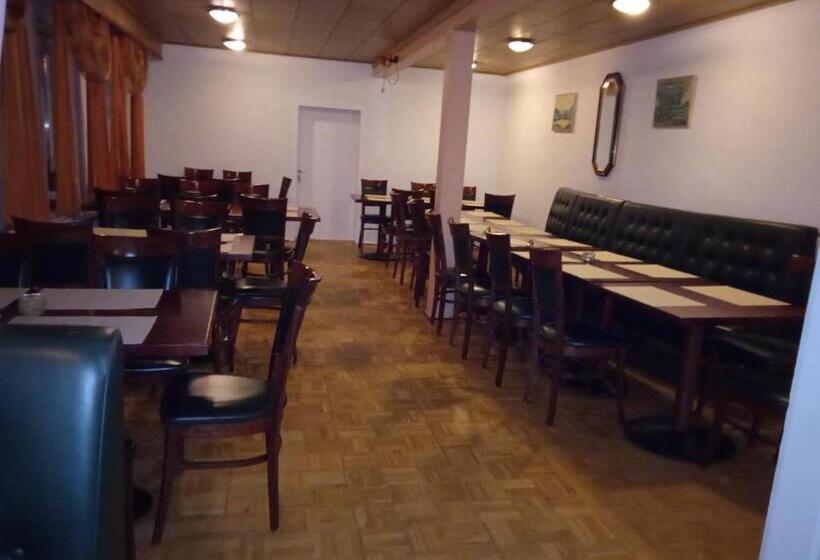 فندق & Restaurant Zum Adlersberg