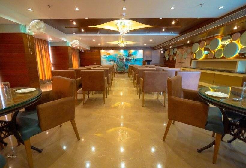 Rg Exclusive Hotel  Akola