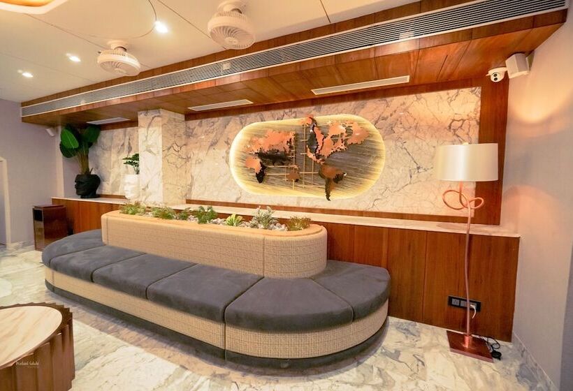 Rg Exclusive Hotel  Akola