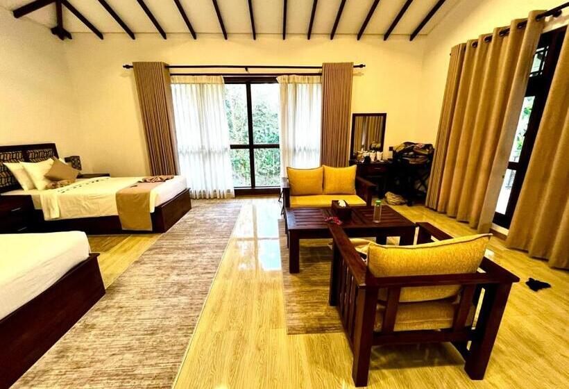 فندق Sigiriya Cashew Palace Resort