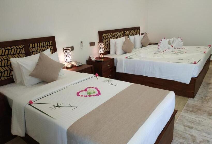 فندق Sigiriya Cashew Palace Resort