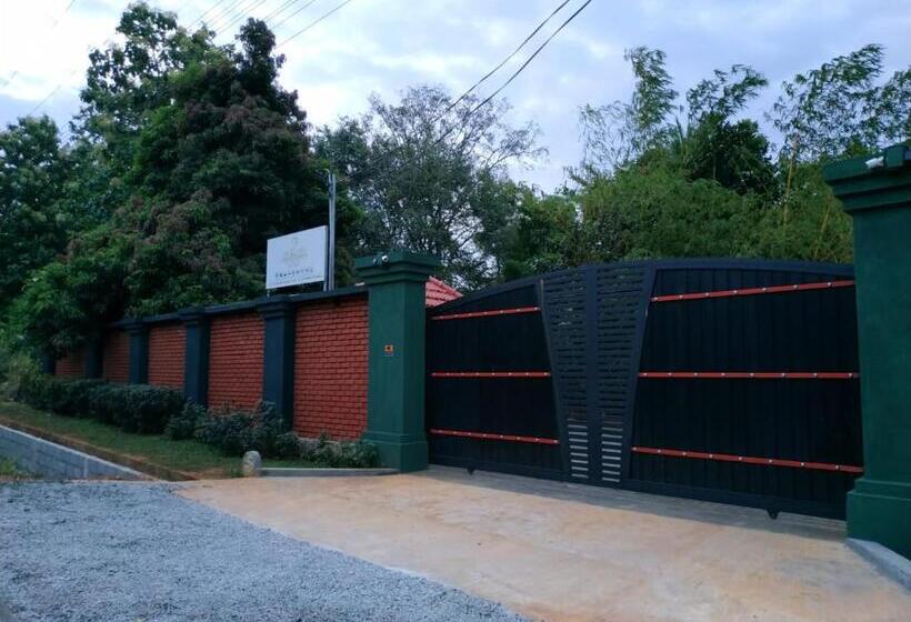 בית מלון כפרי Sigiriya Cashew Palace Resort