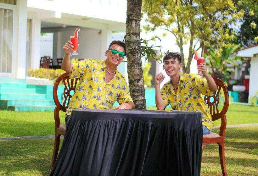 Bentota Hotel Sunset Araliya & Water Sports