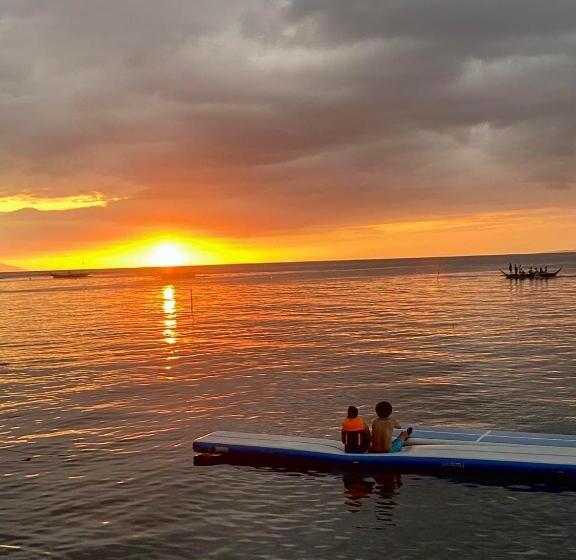 Hotel The Philip Ann Resort