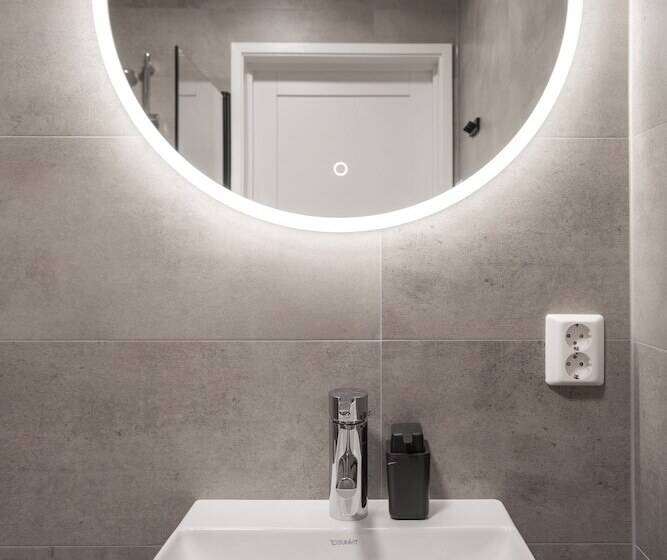 Live And Stay Ekmanska