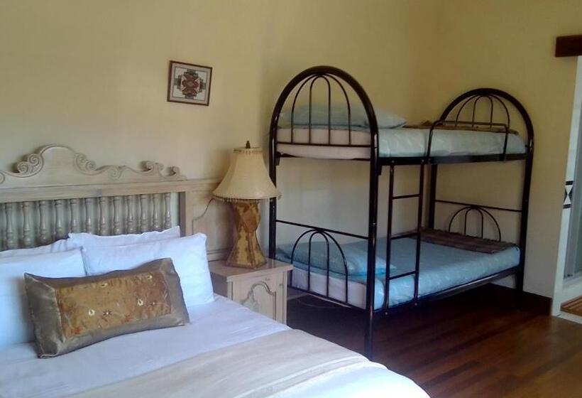 פנסיון Access Guest House