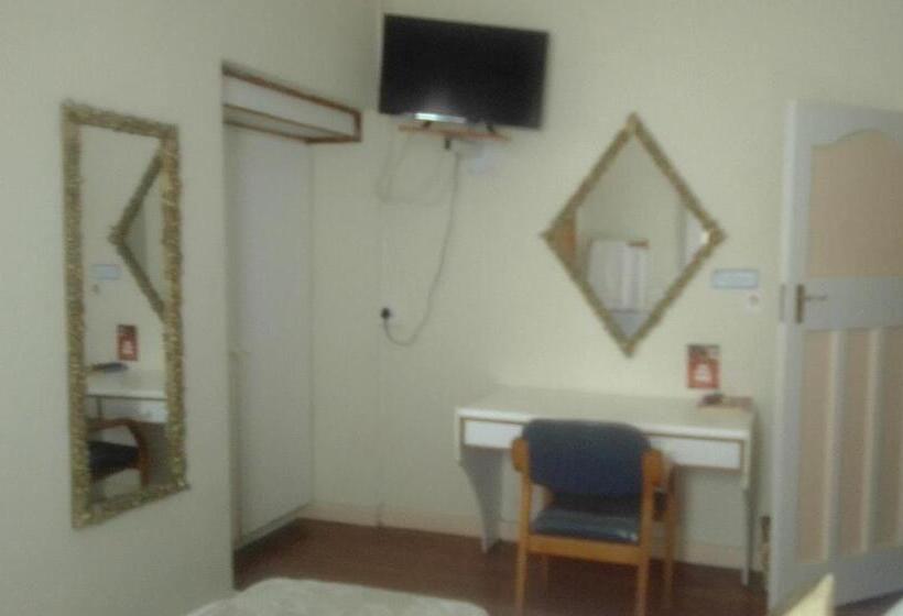 פנסיון Access Guest House