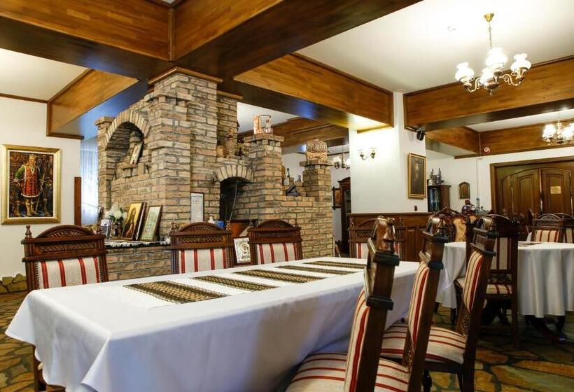 פנסיון Casa Baciu