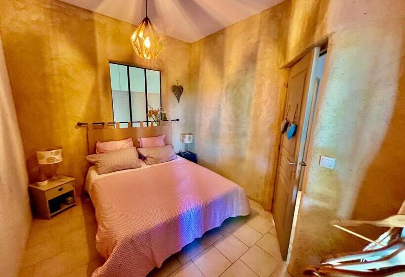 بنسيون Domaine Feuillet