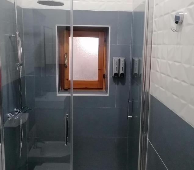 Пансион Due Finestre Sul Cortile