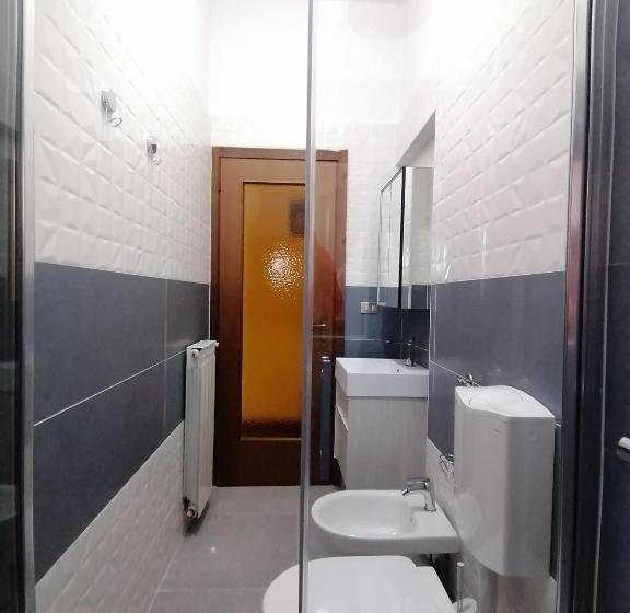 Пансион Due Finestre Sul Cortile