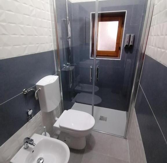 Пансион Due Finestre Sul Cortile