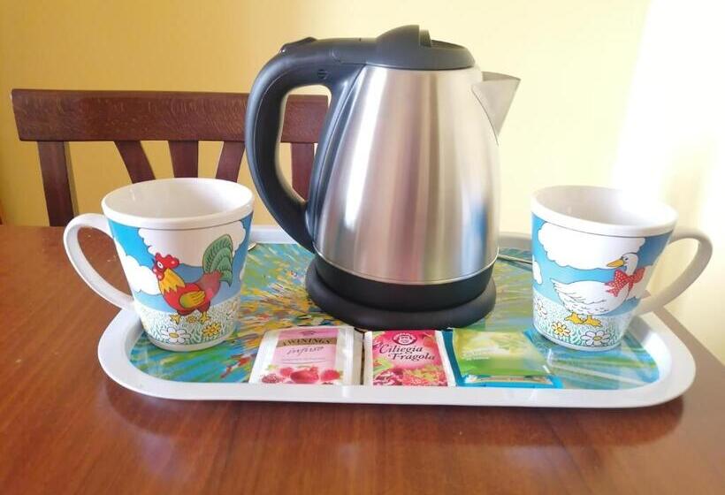 Пансион Due Finestre Sul Cortile