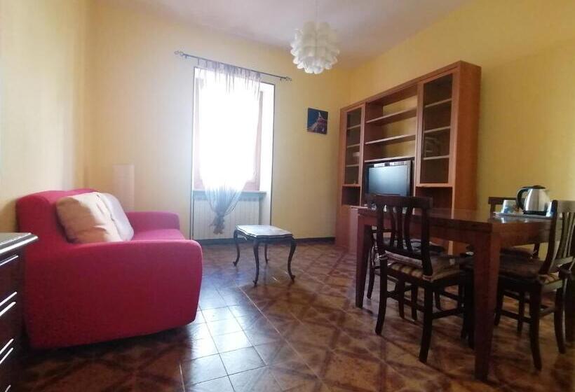 Пансион Due Finestre Sul Cortile