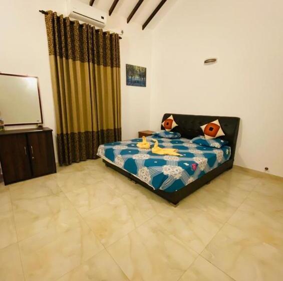 بنسيون Grand Hyatt Villa Negombo