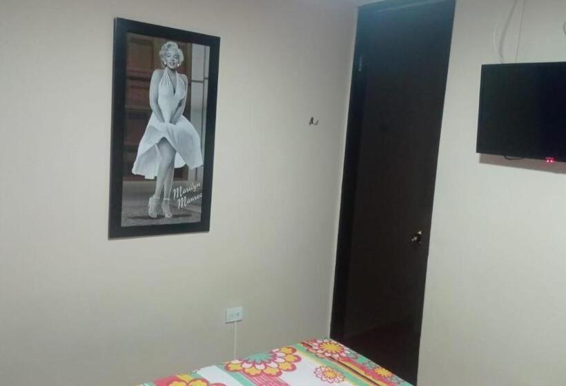 פנסיון Hostal Avanza