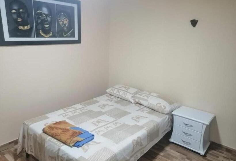 פנסיון Hostal Avanza