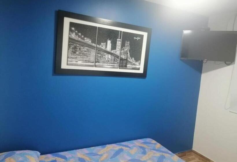 פנסיון Hostal Avanza