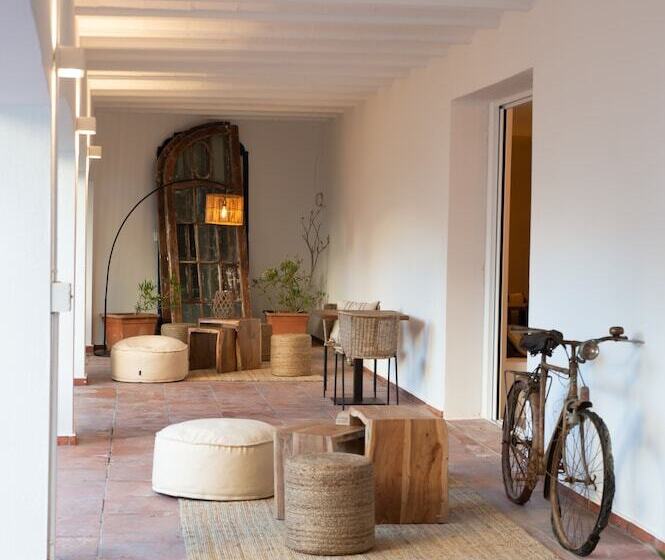 پانسیون Hostal Es Niu De Tamariu