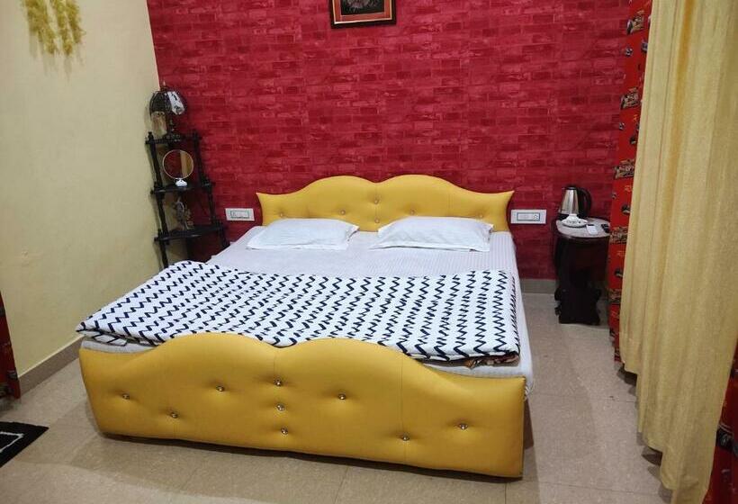 Пансион Oyo Home 85620 Abhishek Homestay