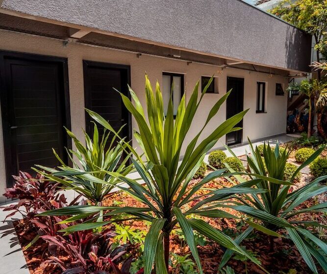 Пансион Pousada Jardim Do Lago