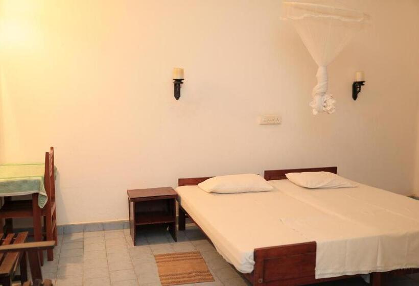 פנסיון Silver Sands