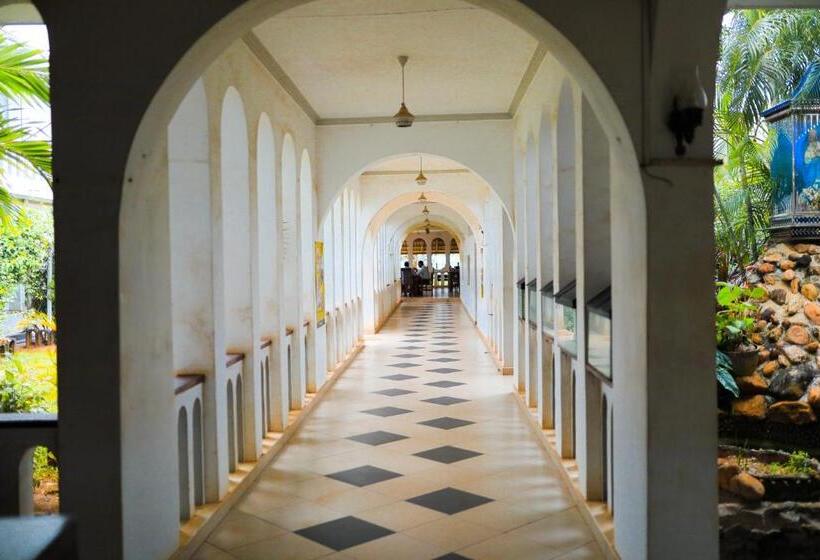 פנסיון Silver Sands