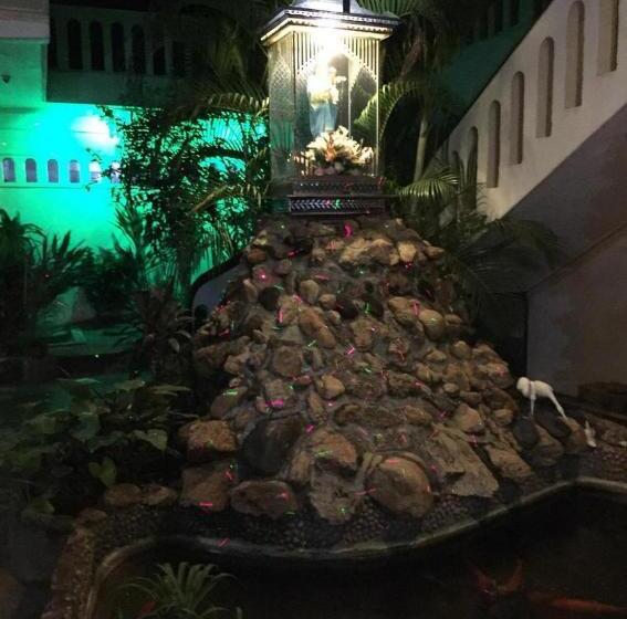 פנסיון Silver Sands