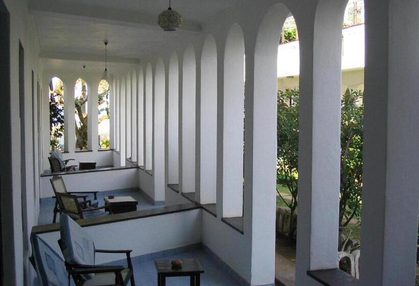 פנסיון Silver Sands