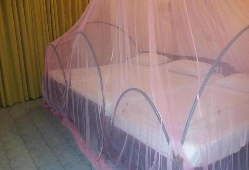 פנסיון Silver Sands