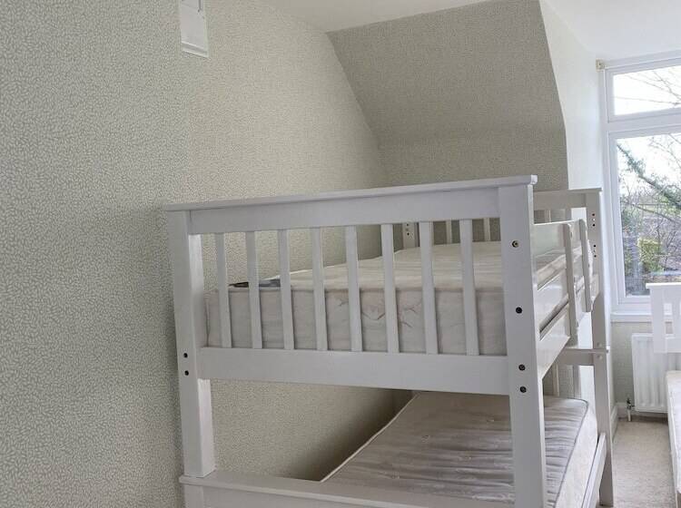 Пансион Stansted Airport Guest Rooms