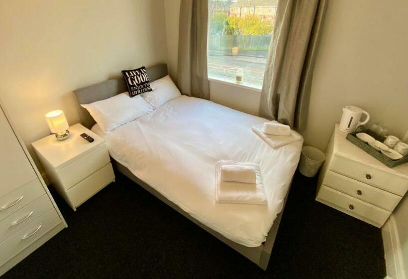 פנסיון Stockton Rooms By Horizon Stays