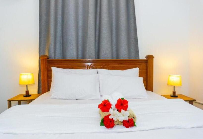 ペンション Tamu House Pajé Beach