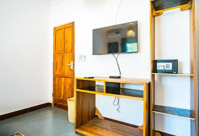 ペンション Tamu House Pajé Beach