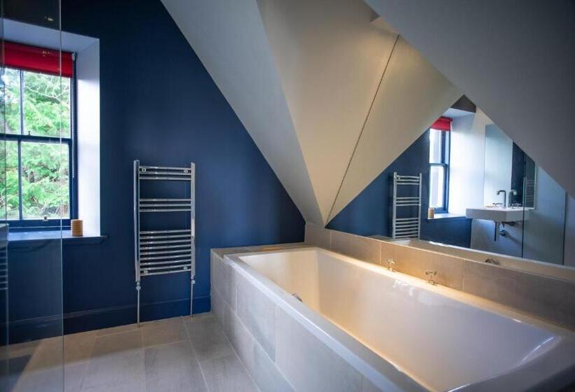 ペンション The Albannach