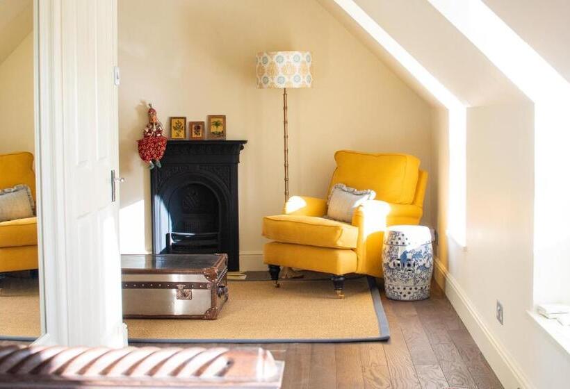 ペンション The Albannach