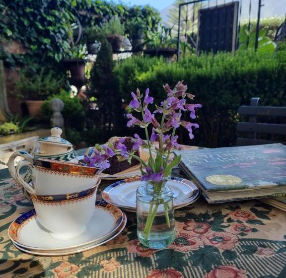 بنسيون The Rooms @ 29 Main Road, Onrus