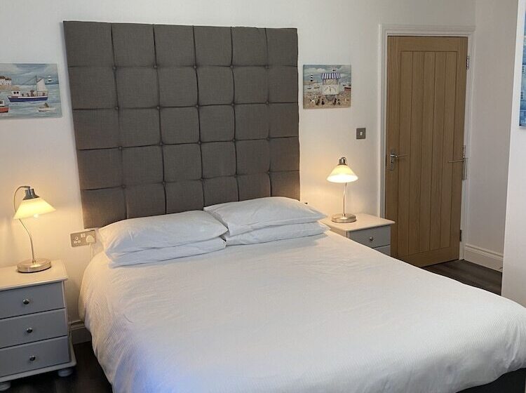 ペンション The Roxburgh Guest Accommodation