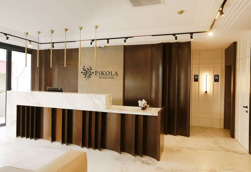 Pikola Otel