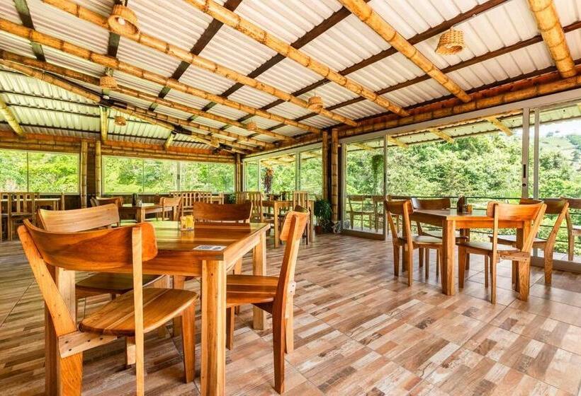 منتجع Rivel   Restaurant & Nature Retreat