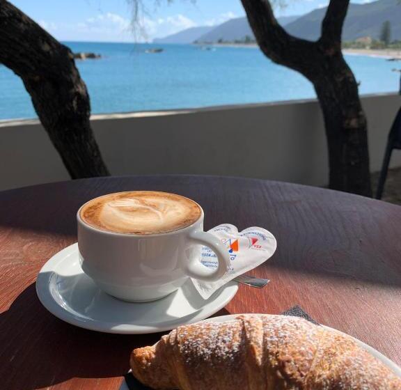 Testa Di Monaco Basic Beach Accommodations