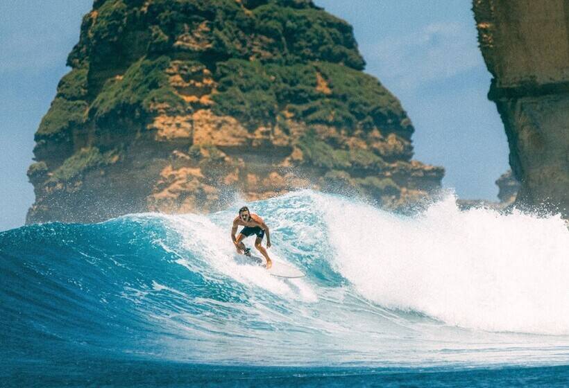 The Endless Summer Resort