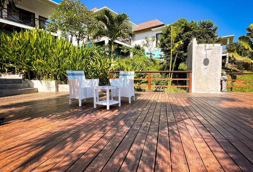 The Endless Summer Resort