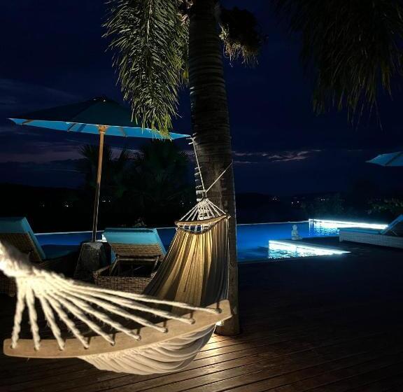 The Endless Summer Resort