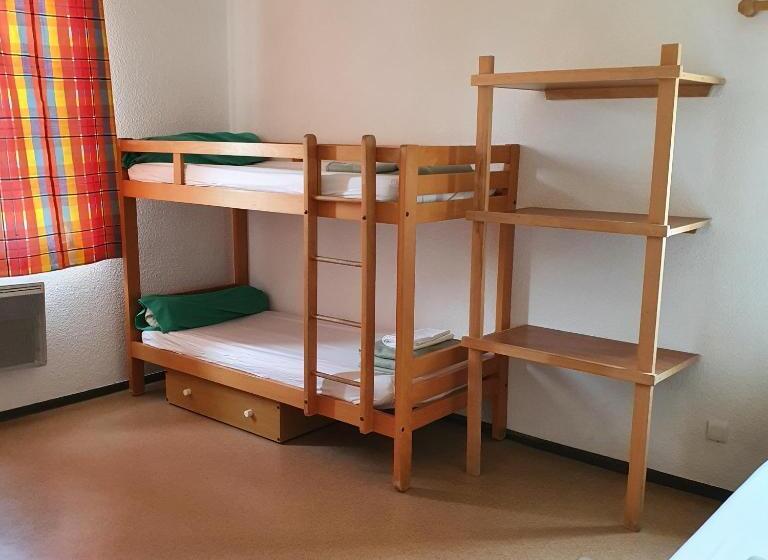 הוסטל Auberge Collective Cozy&family